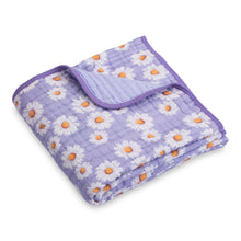 Load image into Gallery viewer, Beautiful Daisy Baby Toddler Muslin Quilt