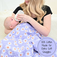 Load image into Gallery viewer, Beautiful Daisy Baby Toddler Muslin Quilt